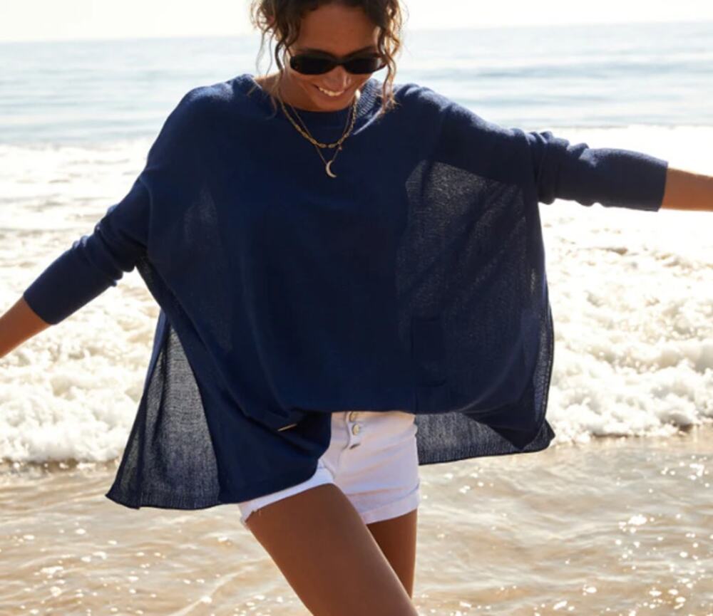 MerSea Catalina Traveler Sweater Womens One Size Deepwater Crew Neck Pockets
